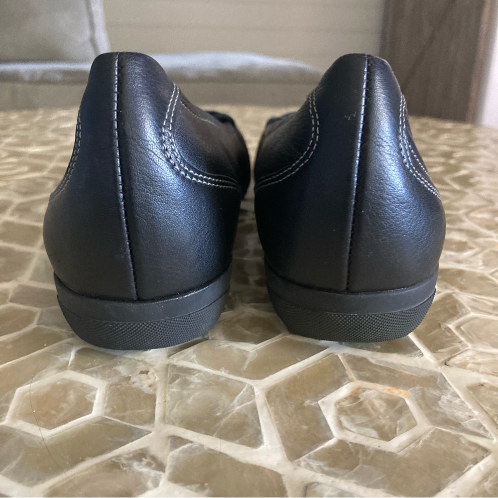 LIKE NEW!  Paul Green Mary-Jane ballet flats in black - Picture 8 of 11